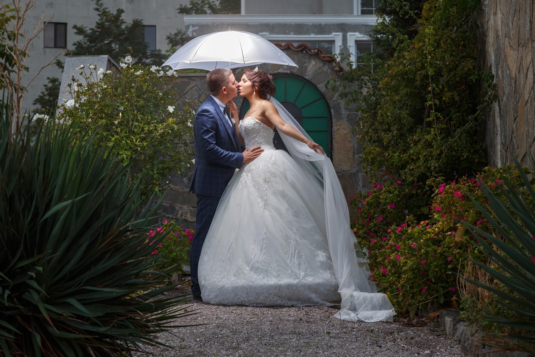 1119  Нина & Атанас